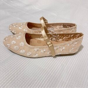 Chic Beige Girls Flats with Floral Design